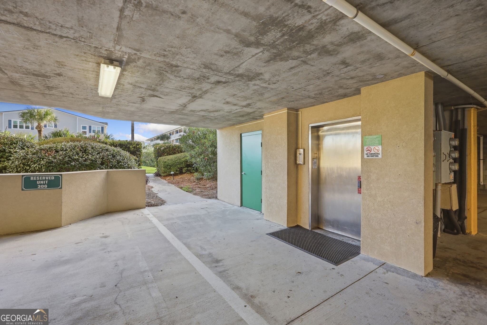 3 bedroom, 2 bathroom, 1,574 sq ft condominium for sale at 214 Butler Avenue 205, Tybee Island, GA 31328 — photo 6