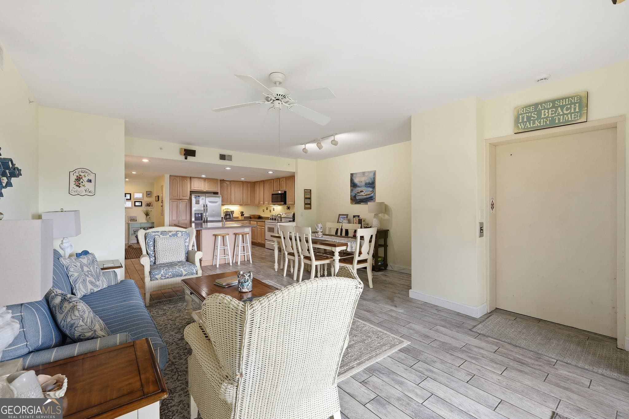 3 bedroom, 2 bathroom, 1,574 sq ft condominium for sale at 214 Butler Avenue 205, Tybee Island, GA 31328 — photo 8