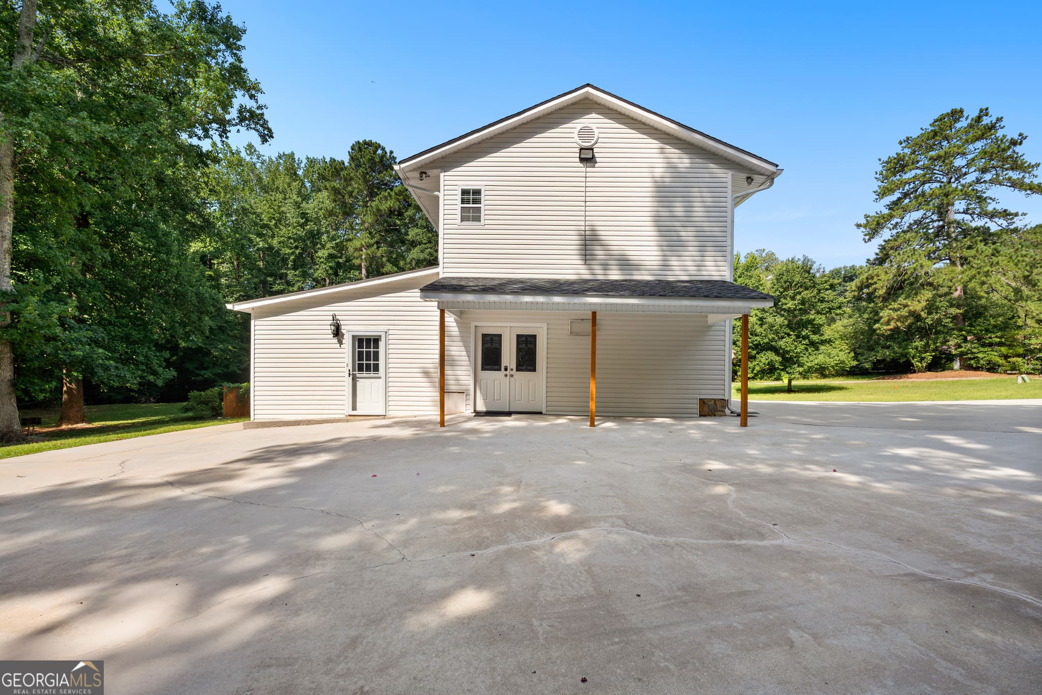 4 bedroom, 4.5 bathroom, 3,610 sq ft single family residence for sale at 7326 Leland Lane, Jonesboro, GA 30236 — photo 4