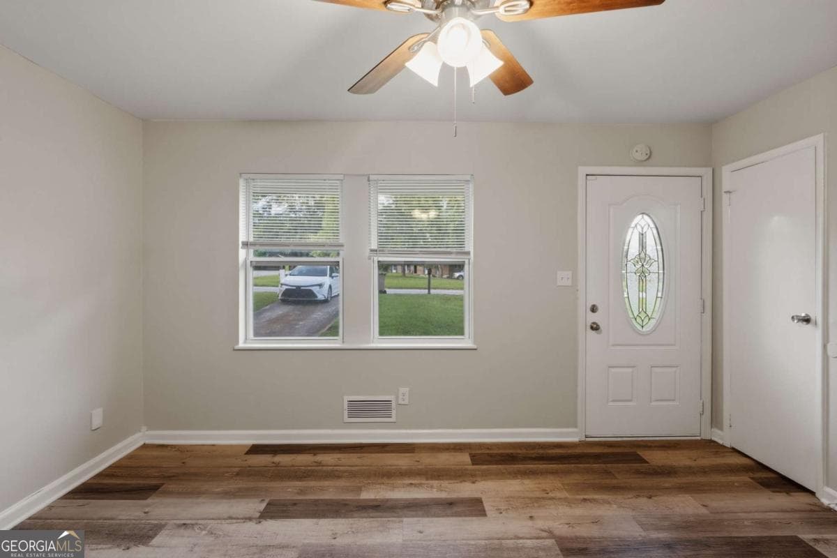 3 bedroom, 1 bathroom, 1,040 sq ft single family residence for sale at 8317 Kendrick Road, Jonesboro, GA 30238 — photo 8