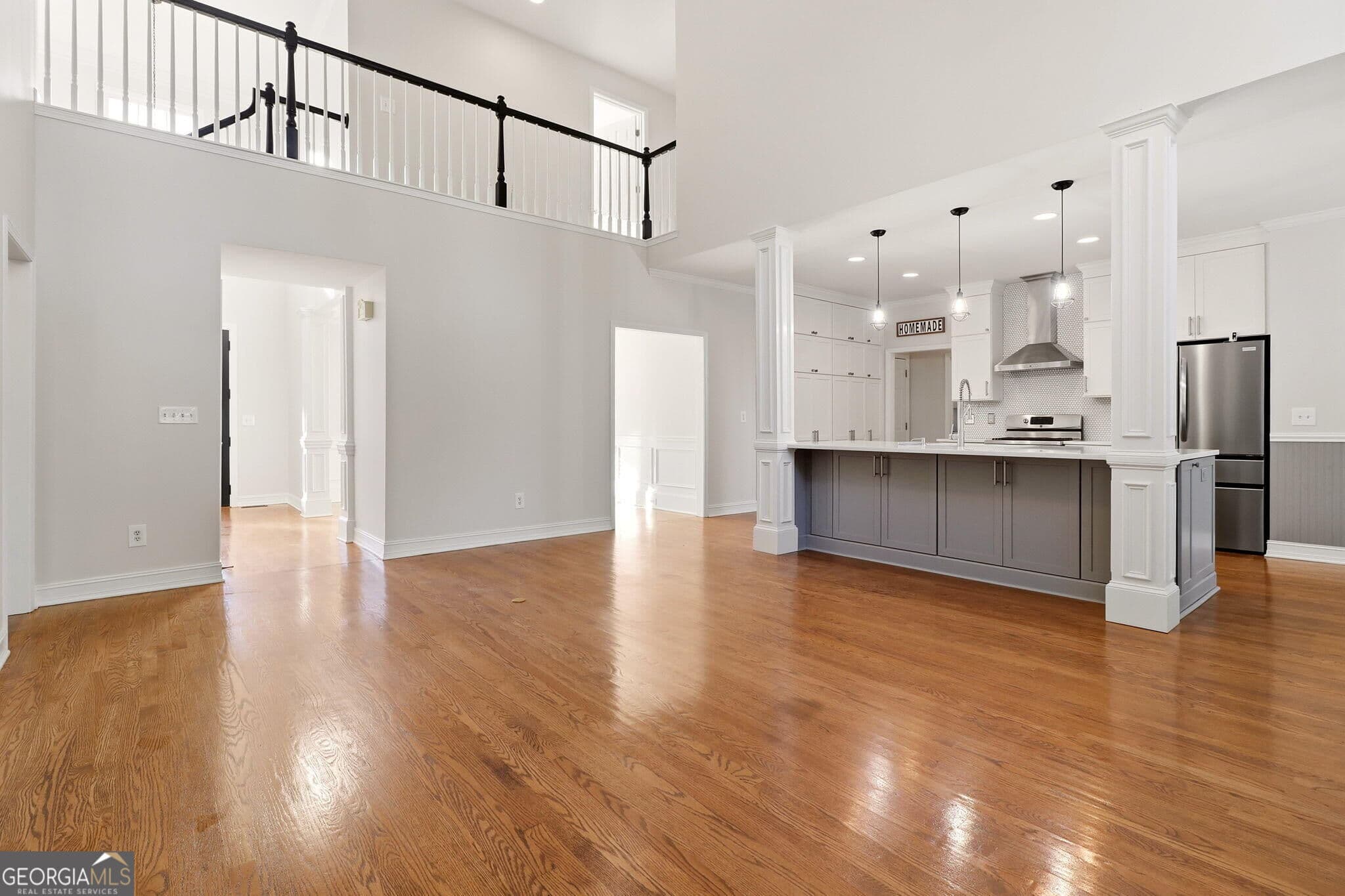 5 bedroom, 3 bathroom, 2,387 sq ft single family residence for sale at 200 Maple Creek Chase, Woodstock, GA 30188 — photo 6