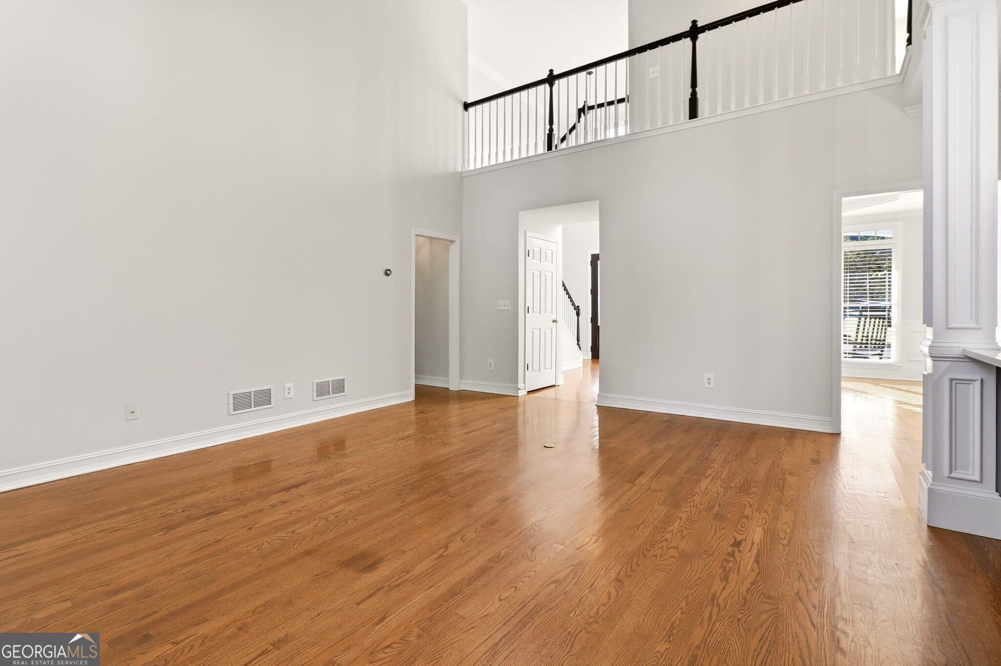 5 bedroom, 3 bathroom, 2,387 sq ft single family residence for sale at 200 Maple Creek Chase, Woodstock, GA 30188 — photo 5
