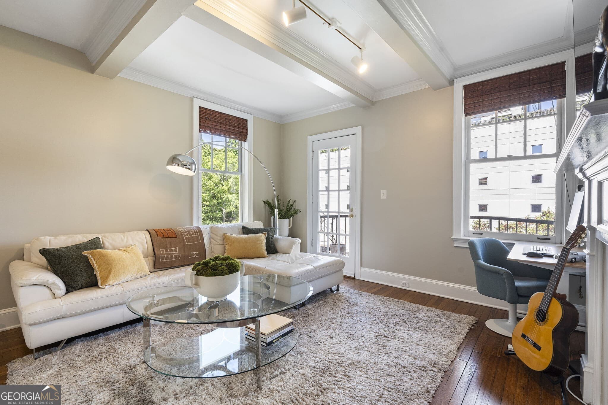 1 bedroom, 1 bathroom, 615 sq ft condominium for sale at 2840 Peachtree Road 406, Atlanta, GA 30305 — photo 3
