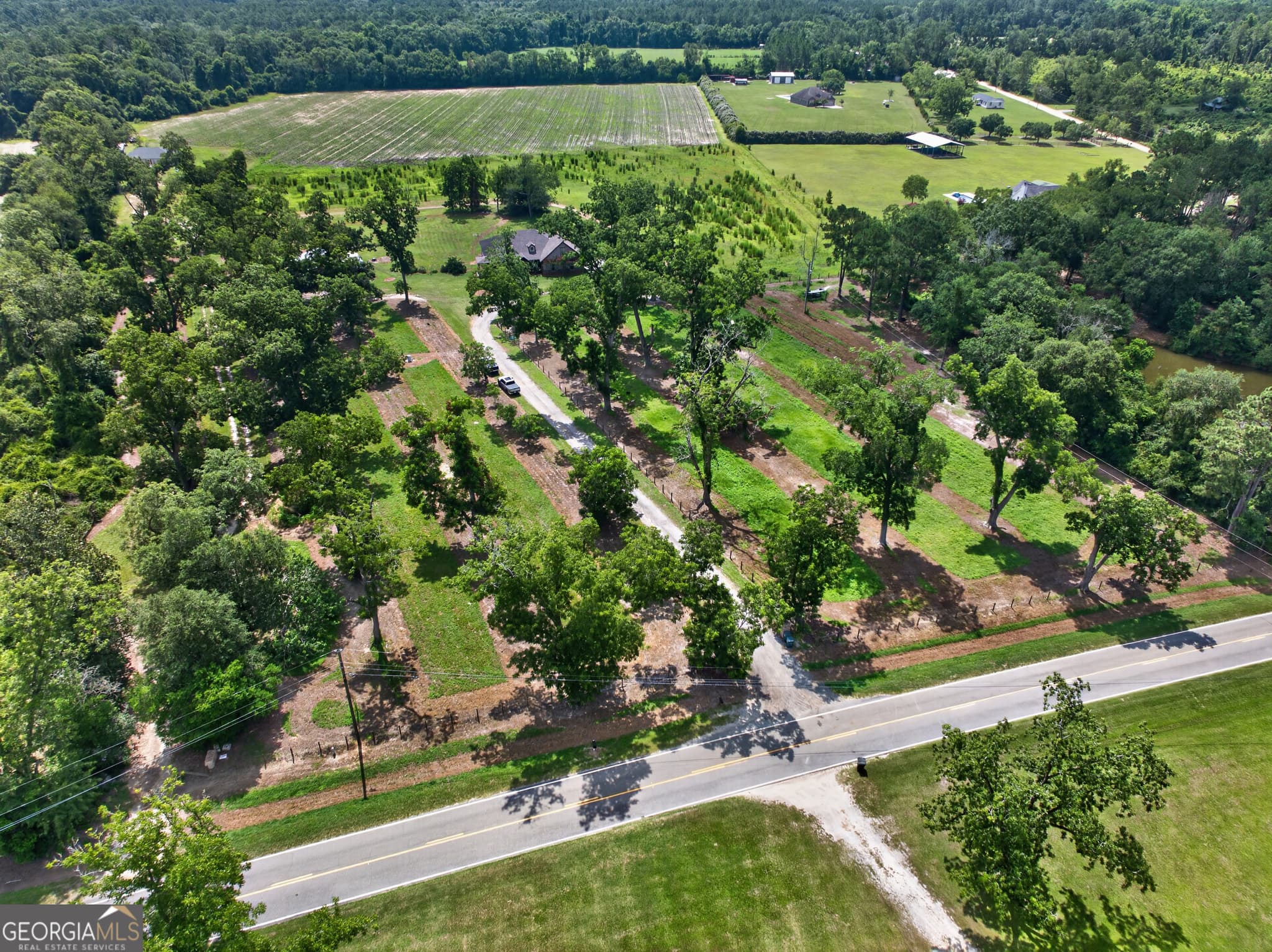 5 bedroom, 4 bathroom, 2,776 sq ft single family residence for sale at 7086 Shiloh Road, Hahira, GA 31632 — photo 2