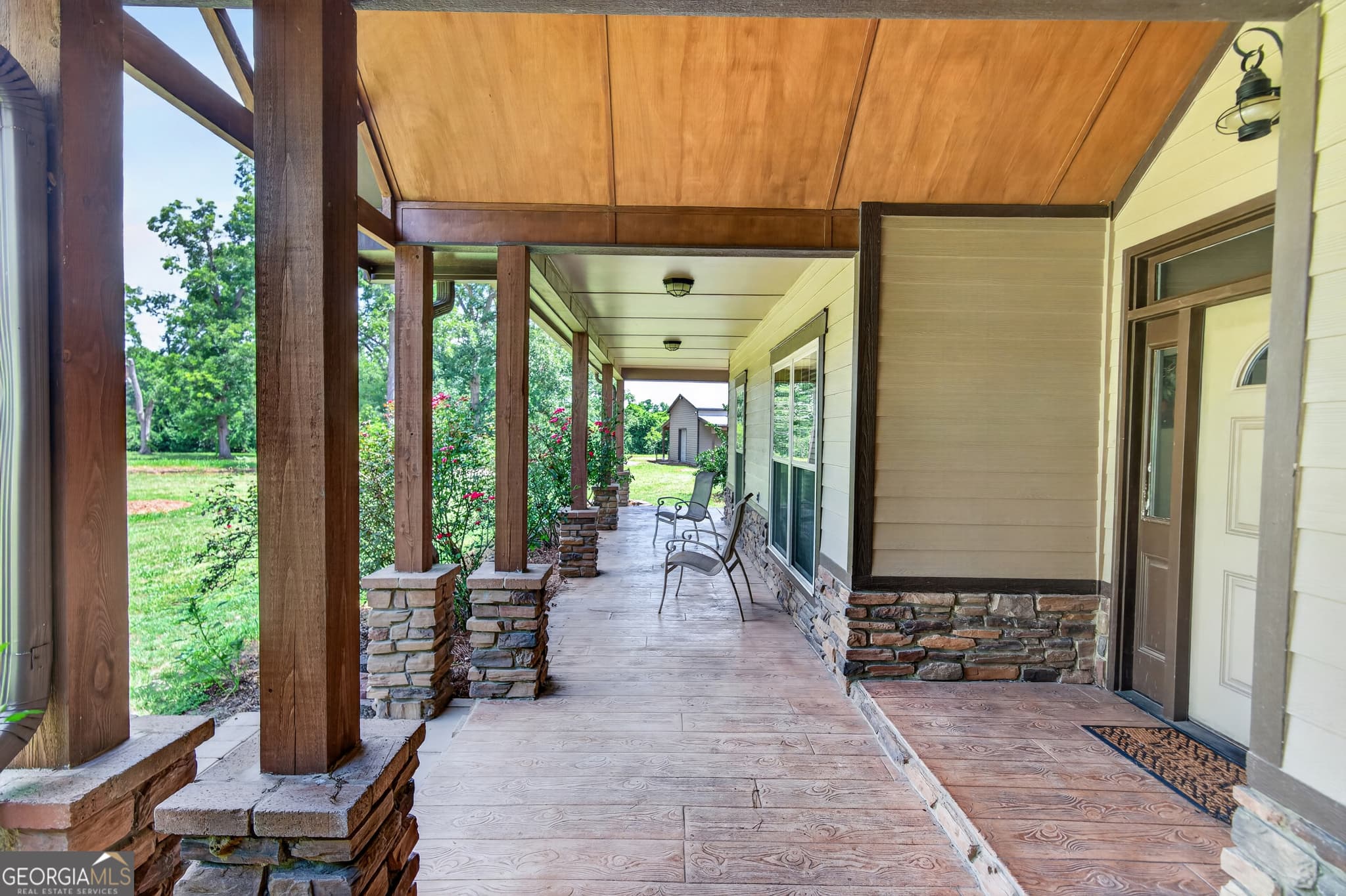 5 bedroom, 4 bathroom, 2,776 sq ft single family residence for sale at 7086 Shiloh Road, Hahira, GA 31632 — photo 6