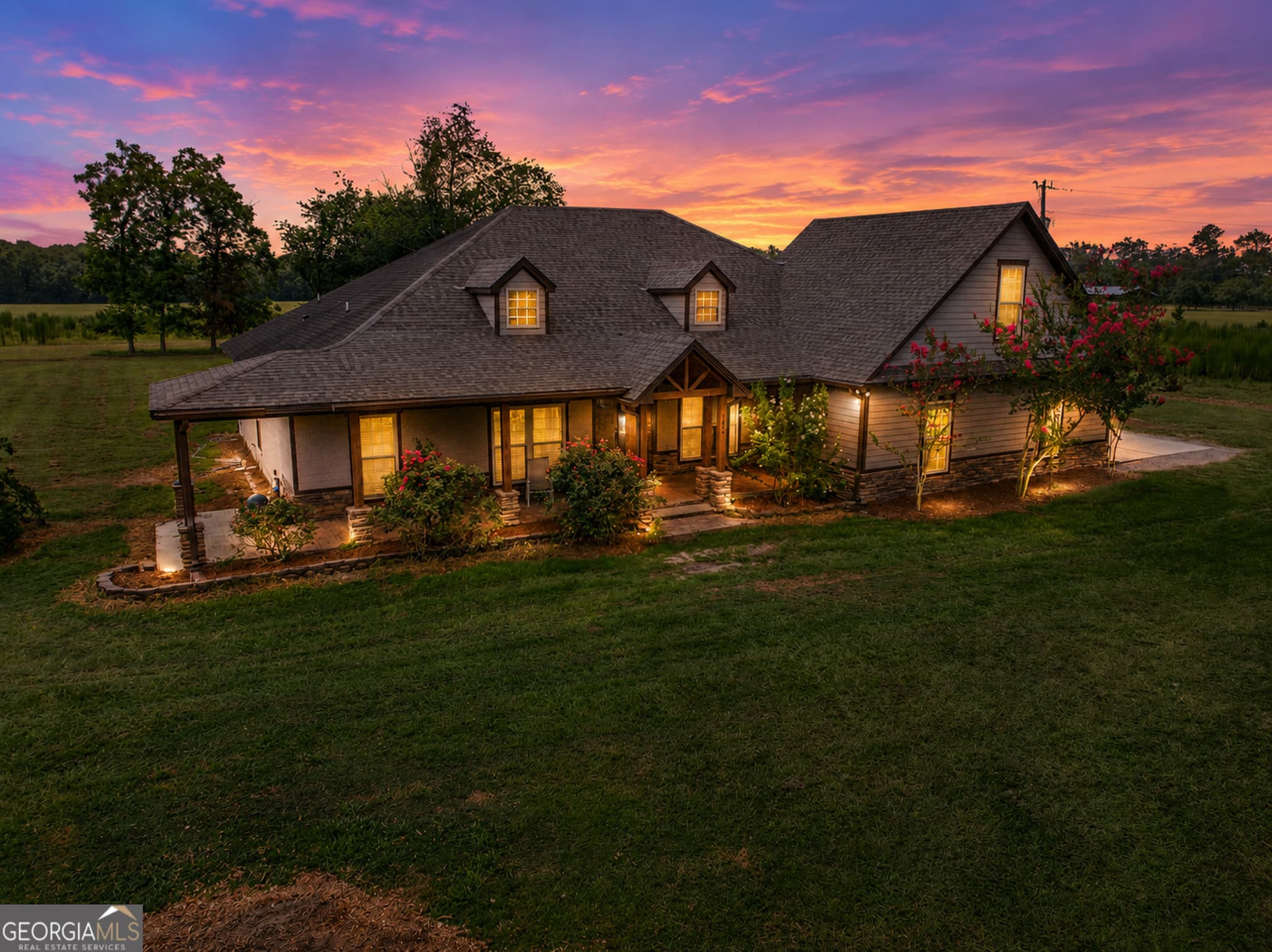 5 bedroom, 4 bathroom, 2,776 sq ft single family residence for sale at 7086 Shiloh Road, Hahira, GA 31632 — photo 4