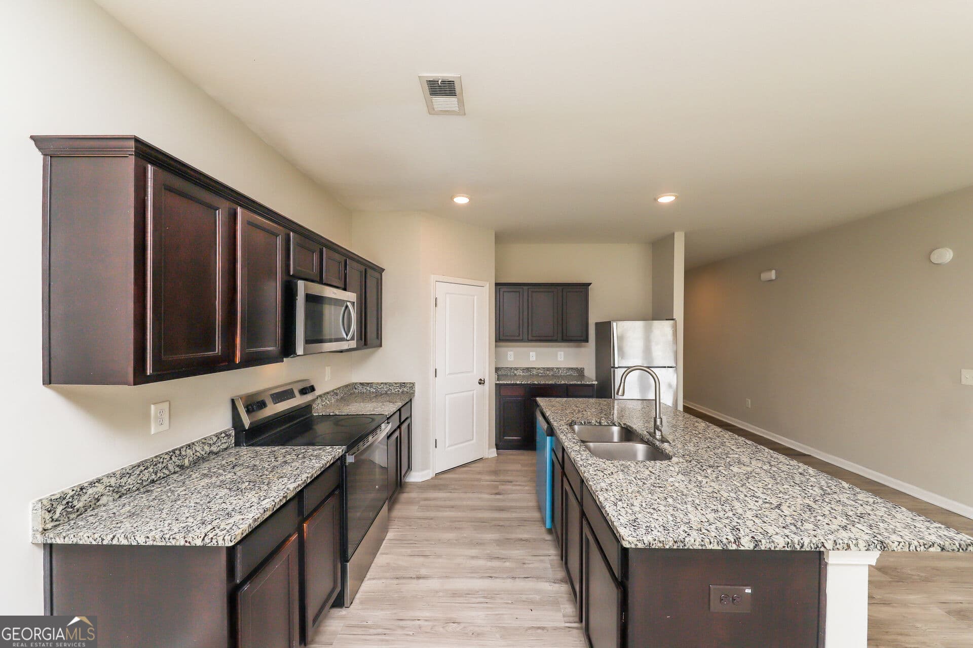 5 bedroom, 3 bathroom, 2,798 sq ft single family residence for sale at 128 Meriwether Lane, Villa Rica, GA 30180 — photo 9
