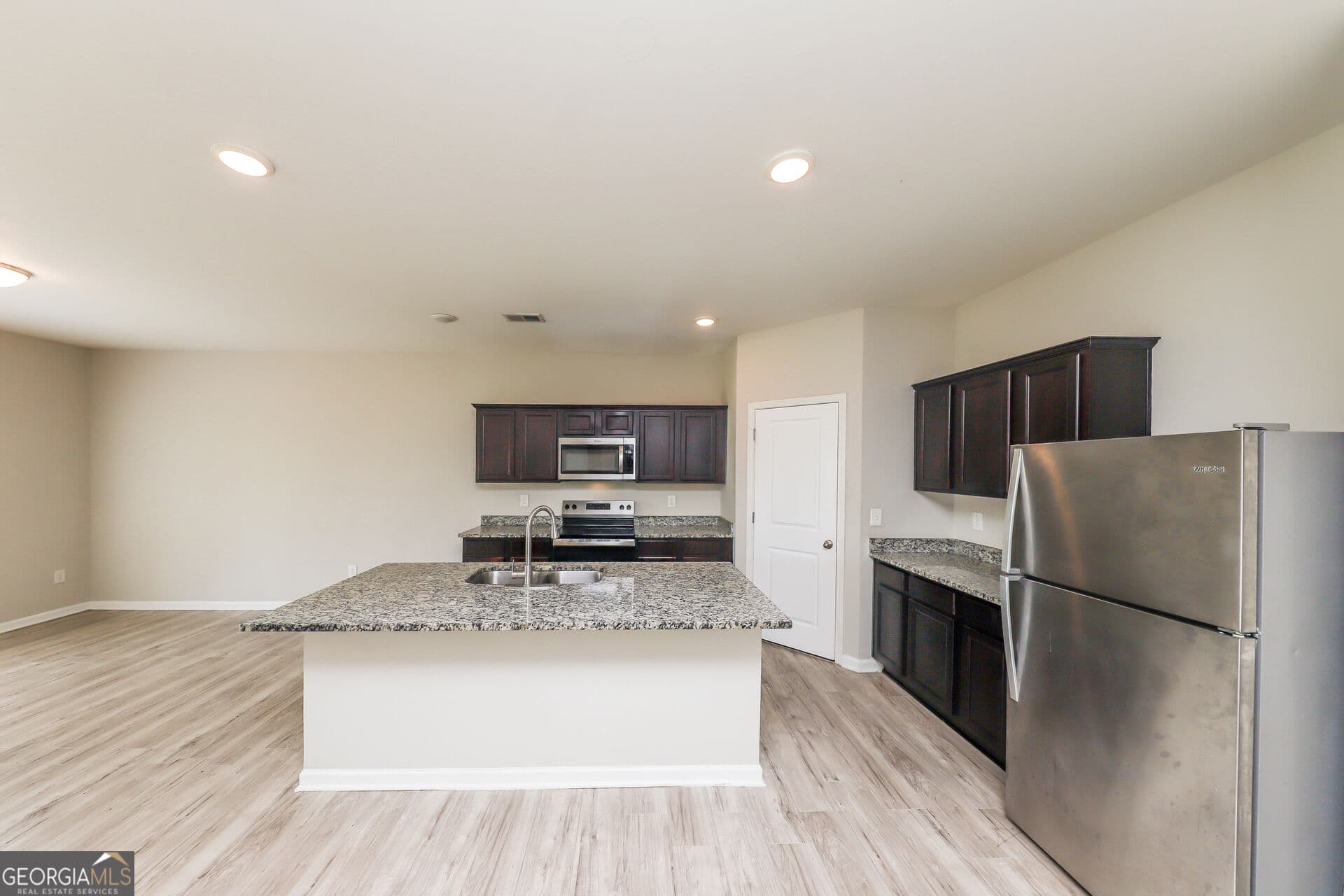 5 bedroom, 3 bathroom, 2,798 sq ft single family residence for sale at 128 Meriwether Lane, Villa Rica, GA 30180 — photo 8
