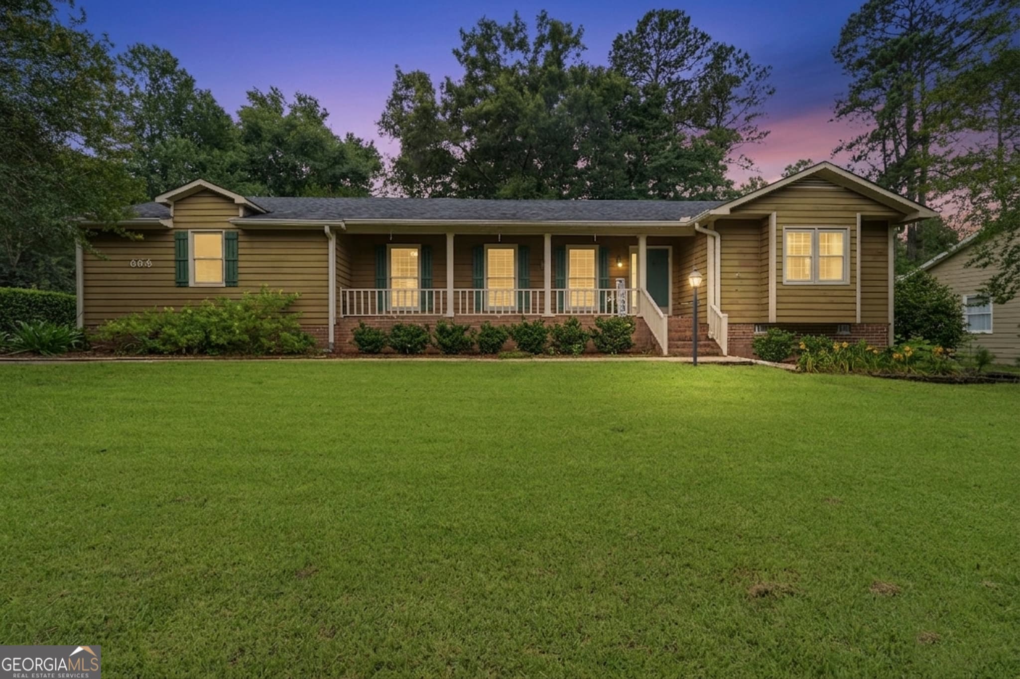 3 bedroom, 2 bathroom, 1,962 sq ft single family residence sold at 668 Summerwind Drive, Macon, GA 31210