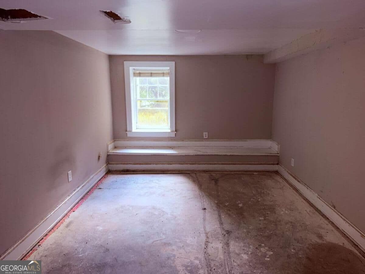 2 bedroom, 2.5 bathroom, 1,134 sq ft condominium for sale at 2855 Peachtree Road 103, Atlanta, GA 30305 — photo 9