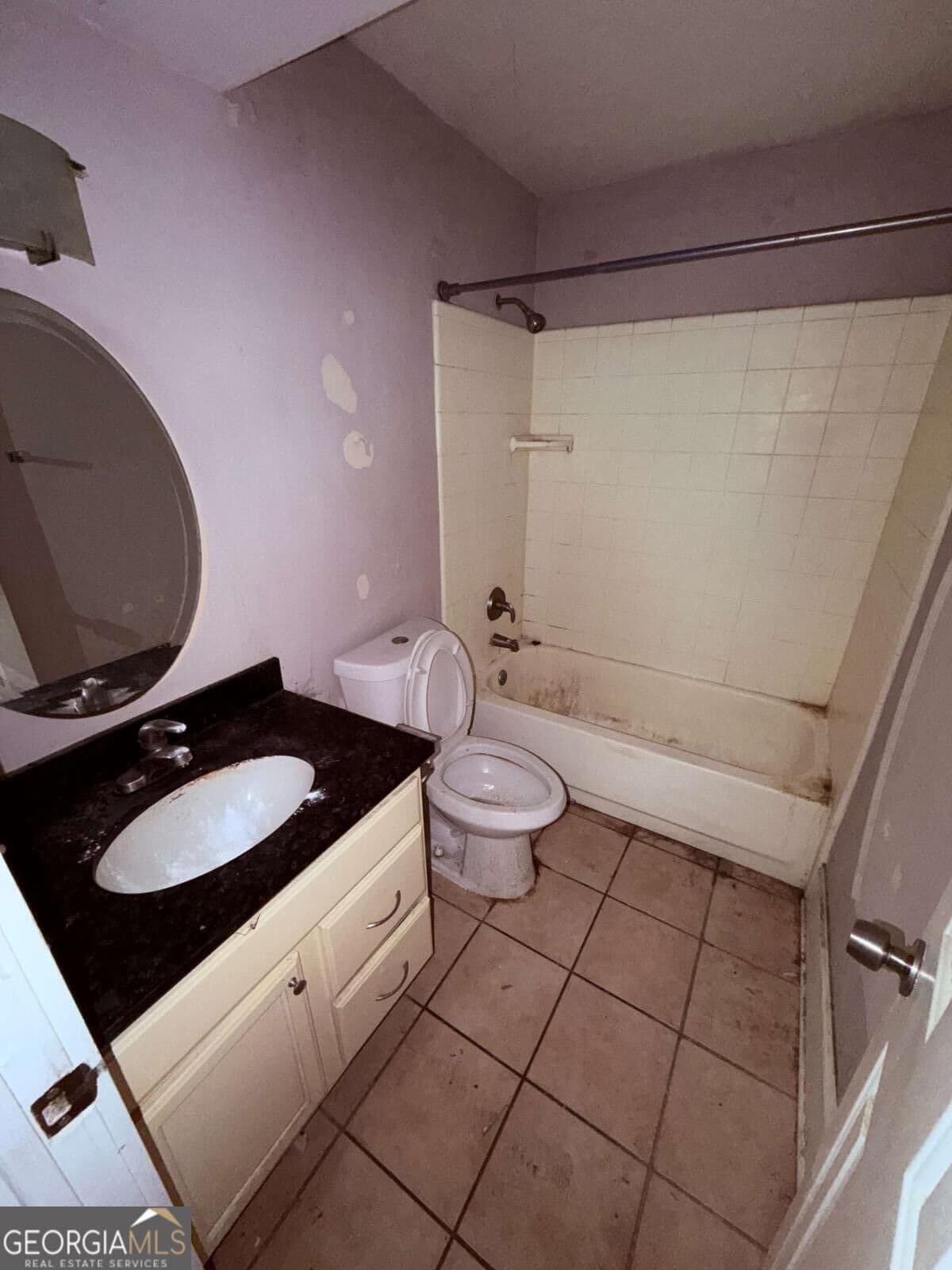 2 bedroom, 2.5 bathroom, 1,134 sq ft condominium for sale at 2855 Peachtree Road 103, Atlanta, GA 30305 — photo 10