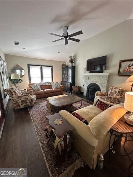 3 bedroom, 2 bathroom, 1,875 sq ft single family residence for rent at 1003 Parsons Street, Atlanta, GA 30314 for $2,500 a month — photo 6