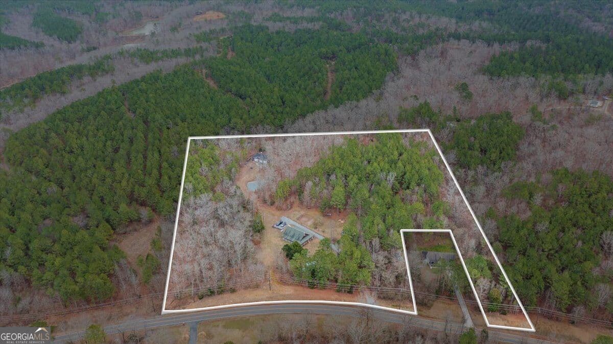 3 bedroom, 2 bathroom cabin,single family residence for sale at 185 Spout Springs Road, Rome, GA 30161 — photo 3
