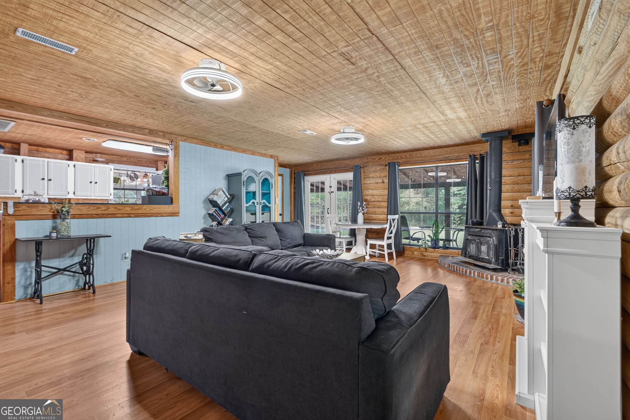 3 bedroom, 2 bathroom cabin,single family residence for sale at 185 Spout Springs Road, Rome, GA 30161 — photo 10