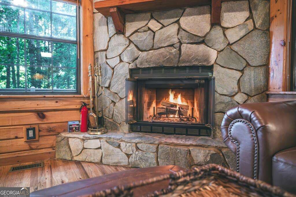 2 bedroom, 1 bathroom cabin,single family residence for sale at 157 Sunrise Lane, Blue Ridge, GA 30513 — photo 8