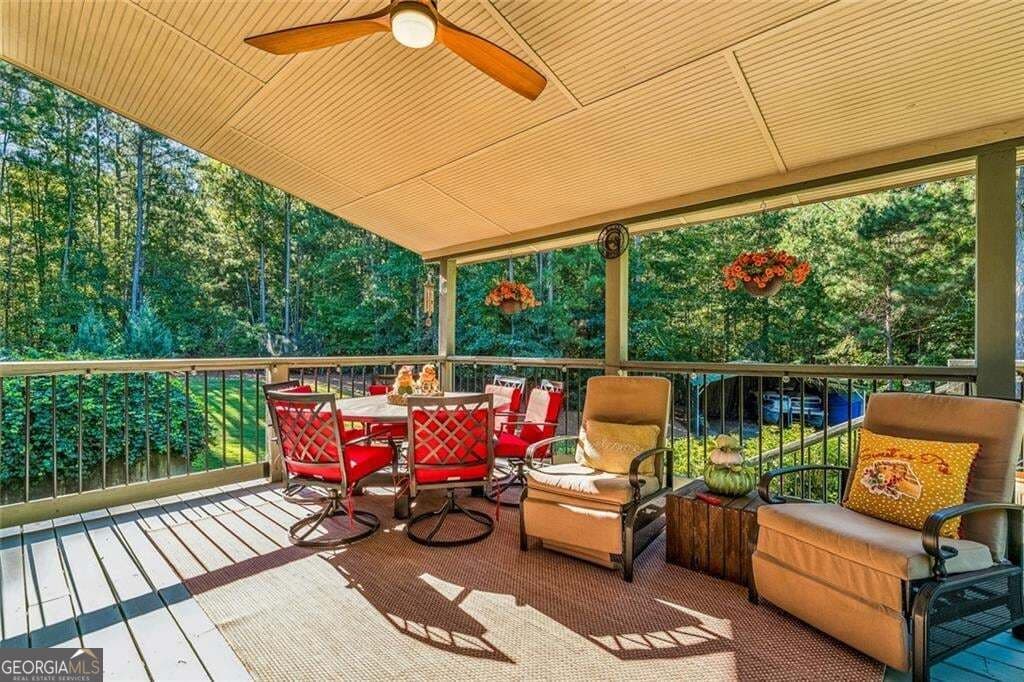 7 bedroom, 6 bathroom, 5,042 sq ft single family residence for sale at 209 Thyme Leaf Way, Locust Grove, GA 30248 — photo 4