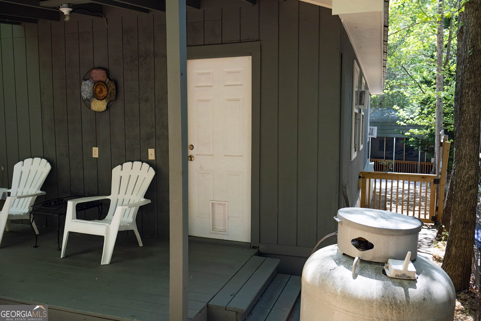 2 bedroom, 1 bathroom, 728 sq ft manufactured home,single family residence for sale at 245 Canyon Pass, Cleveland, GA 30528 — photo 5