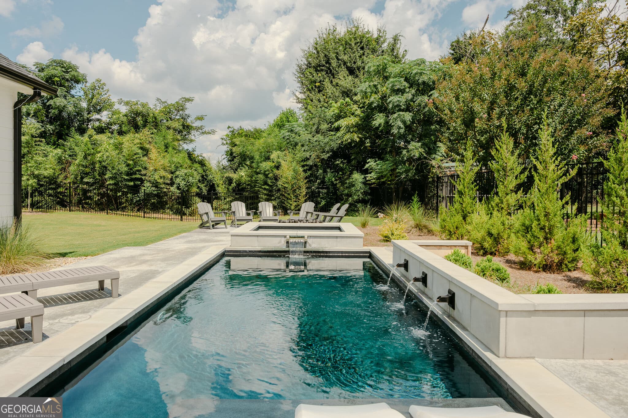4 bedroom, 2 bathroom, 2,556 sq ft single family residence for sale at 191 Lagrange Street, Newnan, GA 30263 — photo 2