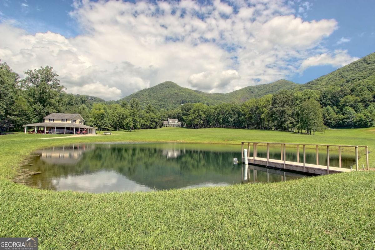 5 bedroom, 4.5 bathroom single family residence for sale at 299 Old Homestead Lane, Hayesville, NC 28904 — photo 2