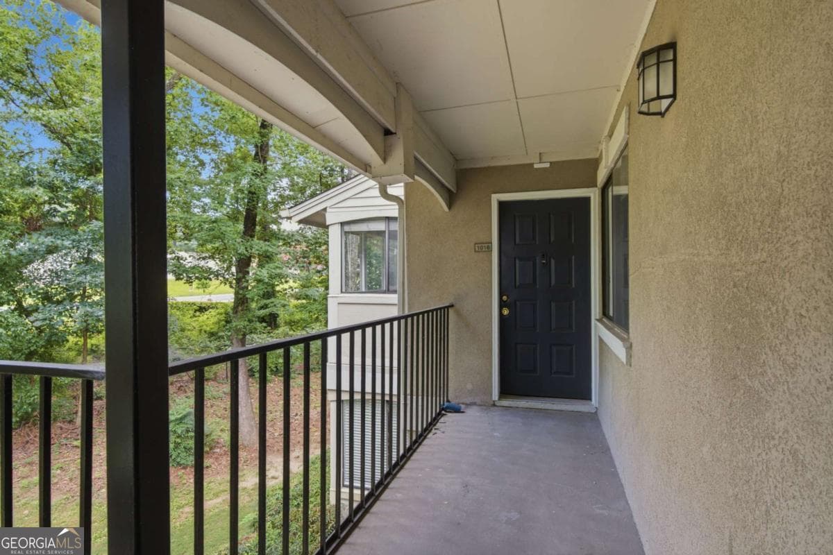 2 bedroom, 2 bathroom, 1,142 sq ft condominium for sale at 1016 Wingate Way 1016, Sandy Springs, GA 30350 — photo 8