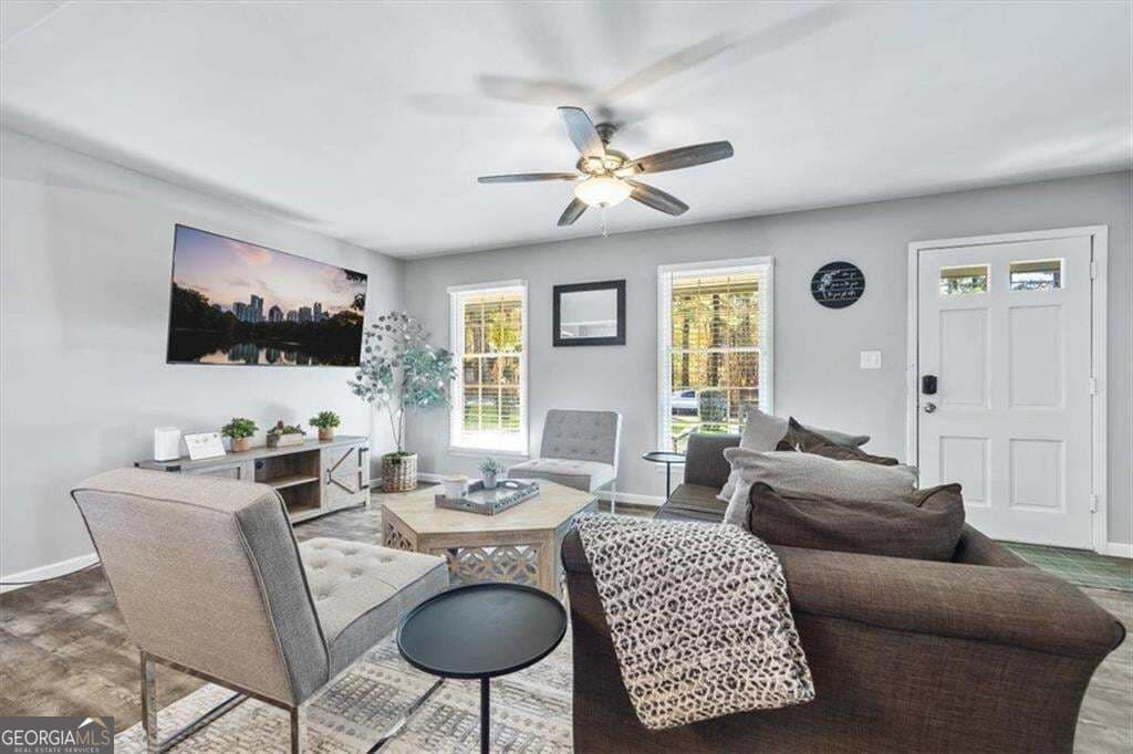 3 bedroom, 2 bathroom, 1,315 sq ft single family residence for sale at 4283 Hiram Lithia Springs Road, Powder Springs, GA 30127 — photo 2