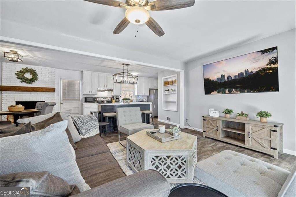 3 bedroom, 2 bathroom, 1,315 sq ft single family residence for sale at 4283 Hiram Lithia Springs Road, Powder Springs, GA 30127 — photo 5