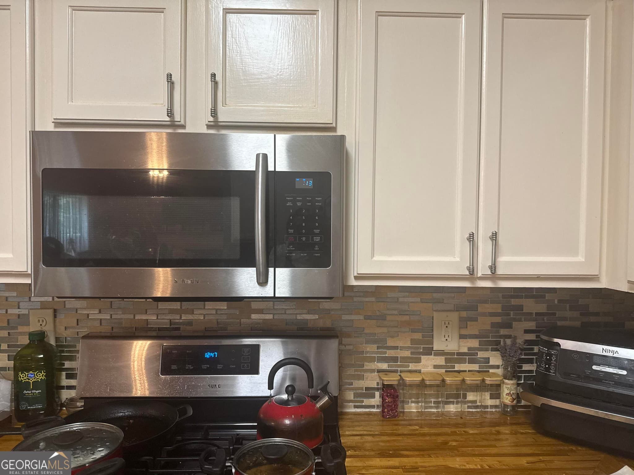 5 bedroom, 2.5 bathroom, 2,500 sq ft single family residence for sale at 2117 Caneridge Drive, Marietta, GA 30064 — photo 5