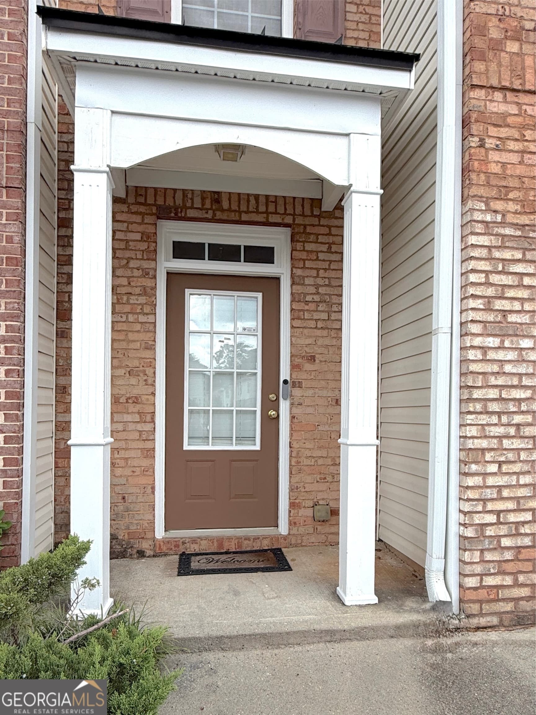 3 bedroom, 2.5 bathroom, 1,696 sq ft townhouse for rent at 3845 Grovemont Place, Duluth, GA 30096 for $2,100 a month — photo 3