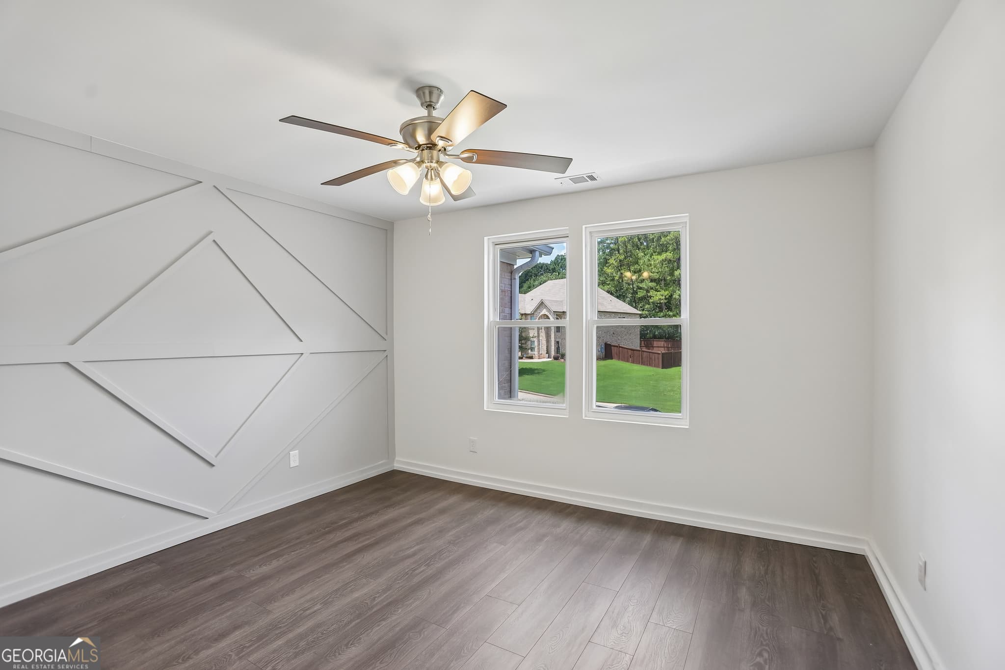 6 bedroom, 4 bathroom, 4,117 sq ft single family residence for sale at 35 Fourwood Drive, Covington, GA 30016 — photo 7