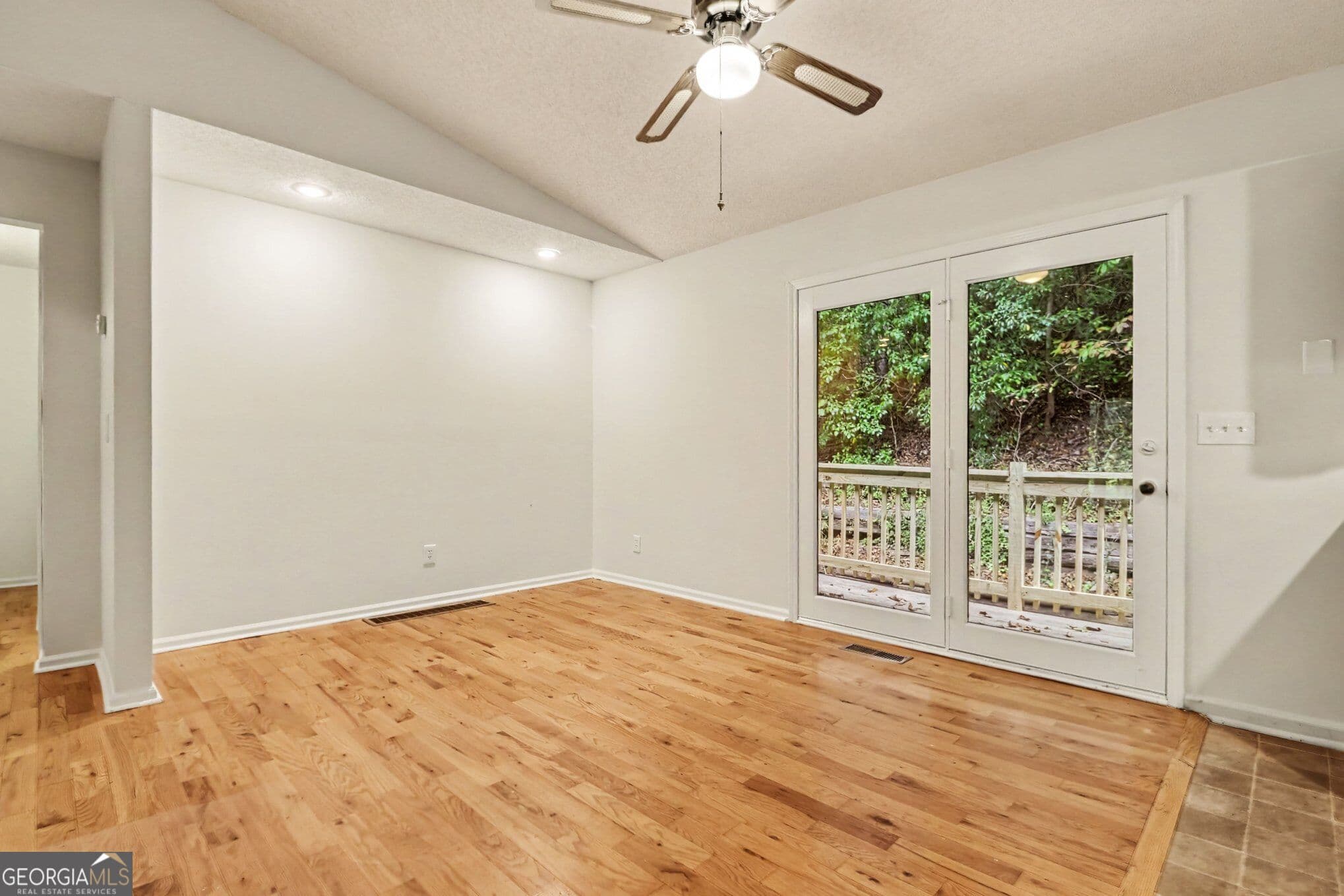 3 bedroom, 3 bathroom, 2,696 sq ft single family residence for sale at 241 Moss Cove Road, Blairsville, GA 30512 — photo 9