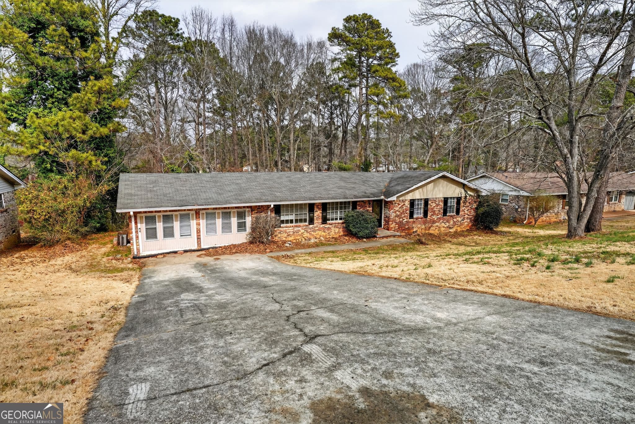 3 bedroom, 2 bathroom, 2,244 sq ft single family residence for sale at 2234 Seven Oaks Circle, Conley, GA 30288 — photo 2