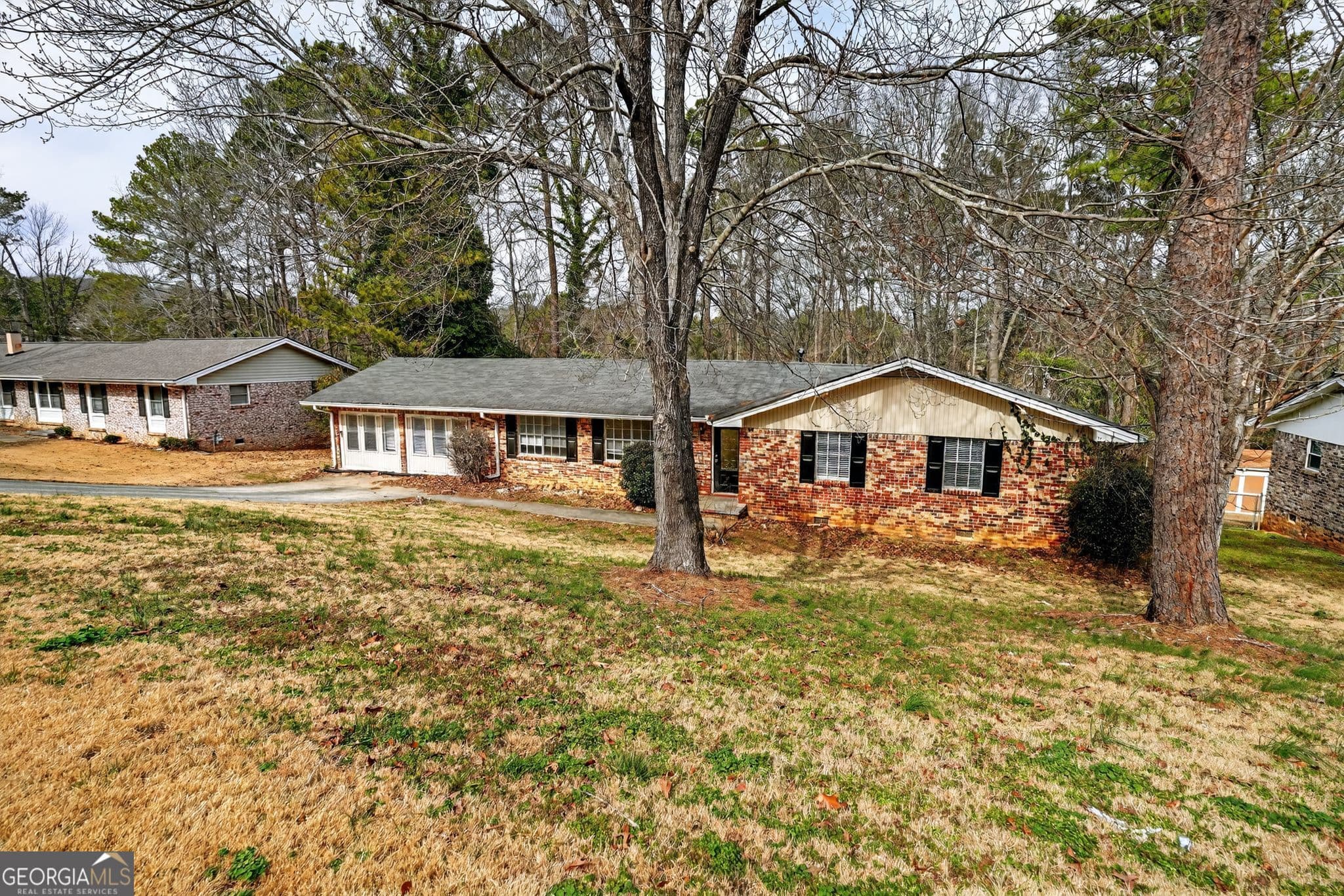 3 bedroom, 2 bathroom, 2,244 sq ft single family residence for sale at 2234 Seven Oaks Circle, Conley, GA 30288 — photo 3