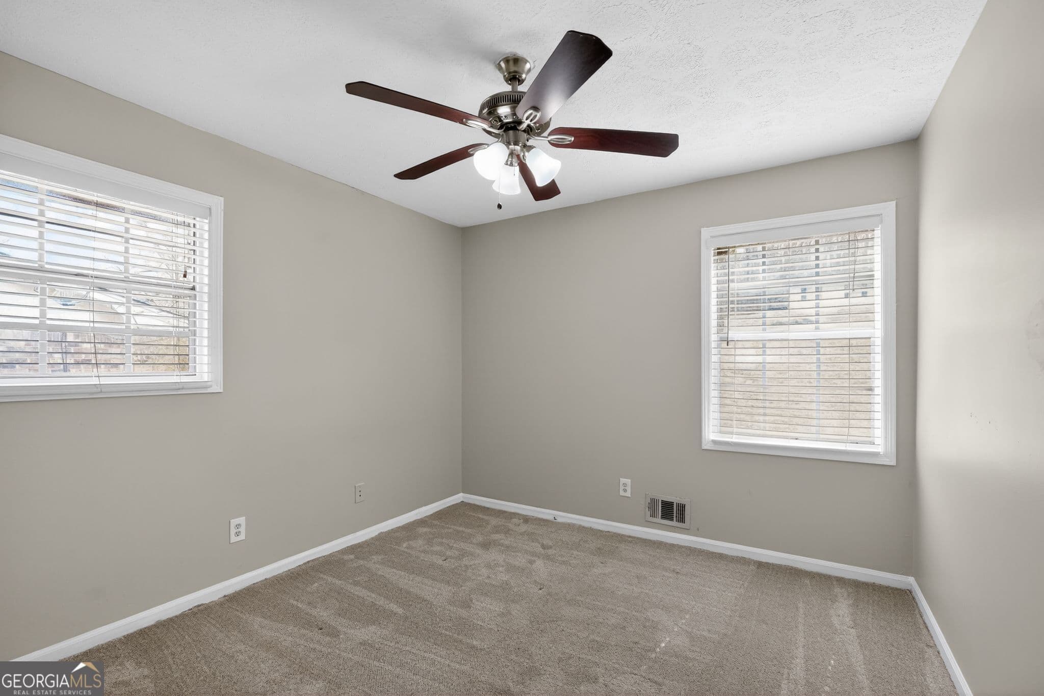 3 bedroom, 2 bathroom, 2,244 sq ft single family residence for sale at 2234 Seven Oaks Circle, Conley, GA 30288 — photo 8