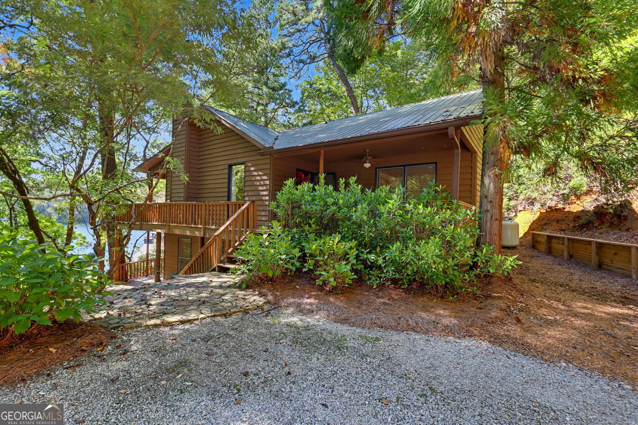 4 bedroom, 3 bathroom cabin,single family residence for sale at 3019 Moccasin Creek Road, Clarkesville, GA 30523 — photo 7