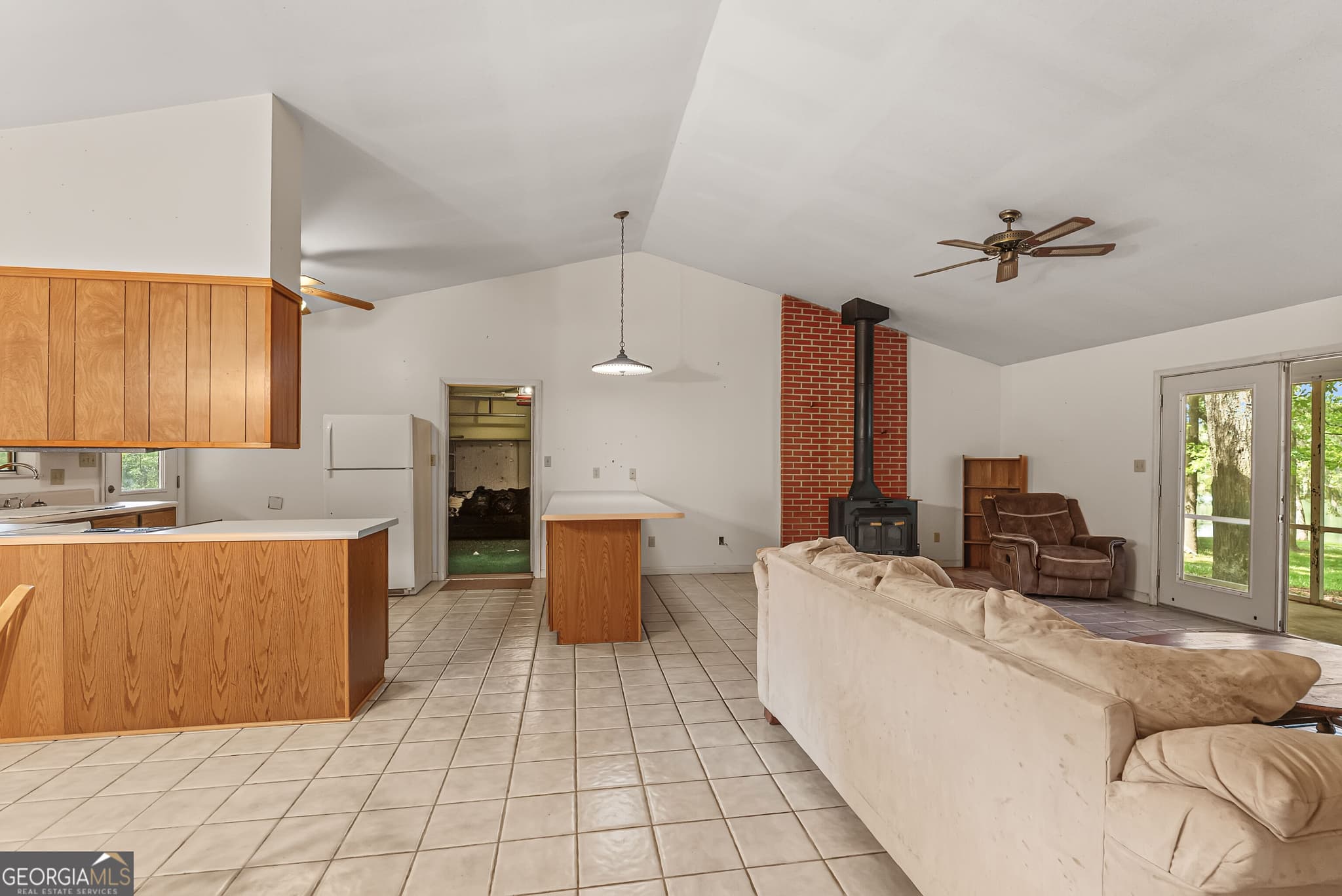 3 bedroom, 2 bathroom, 1,601 sq ft single family residence for sale at 139 Riverview Drive, Bainbridge, GA 39817 — photo 7