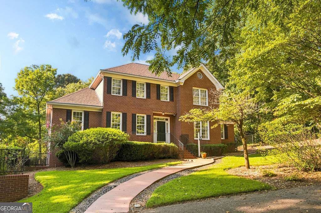 5 bedroom, 3 bathroom, 3,240 sq ft single family residence for sale at 245 Deerhill Drive, Bogart, GA 30622 — photo 1 of 41