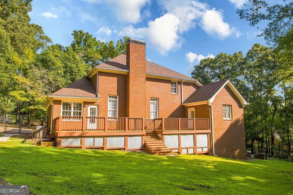 5 bedroom, 3 bathroom, 3,240 sq ft single family residence for sale at 245 Deerhill Drive, Bogart, GA 30622 — photo 5
