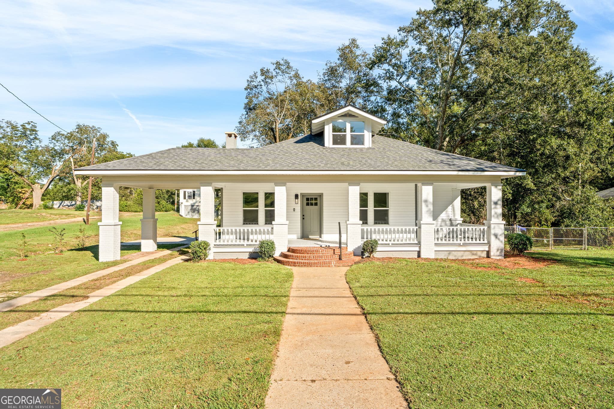 4 bedroom, 3 bathroom, 2,169 sq ft single family residence for sale at 216 N LaFayette Street, Lafayette, AL 36862