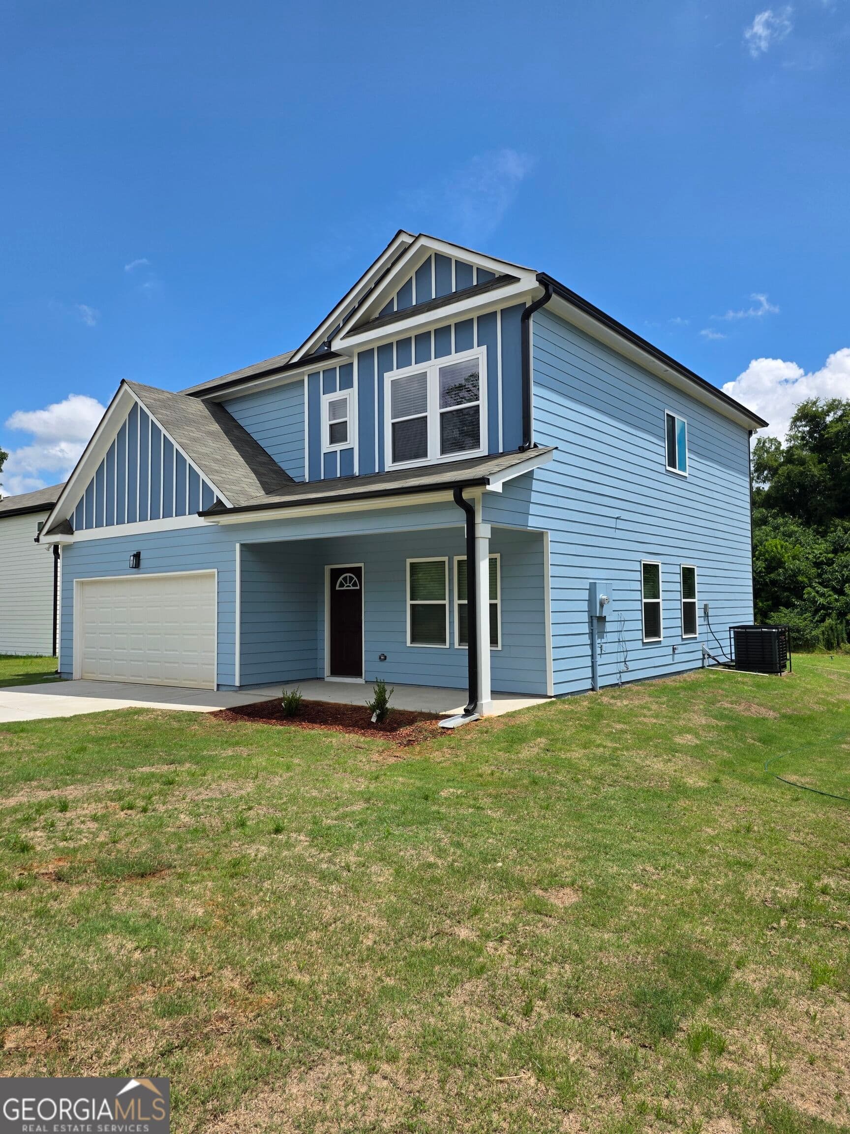 4 bedroom, 2.5 bathroom, 2,169 sq ft single family residence for sale at 448 N Hill Street, Griffin, GA 30223 — photo 2