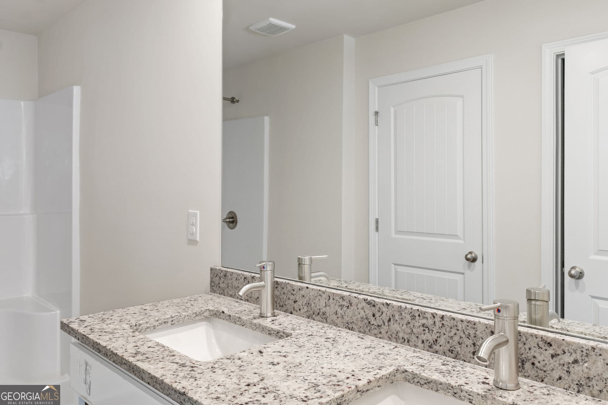 3 bedroom, 2.5 bathroom, 1,598 sq ft townhouse for sale at 8316 Columbia Court, Palmetto, GA 30268 — photo 8