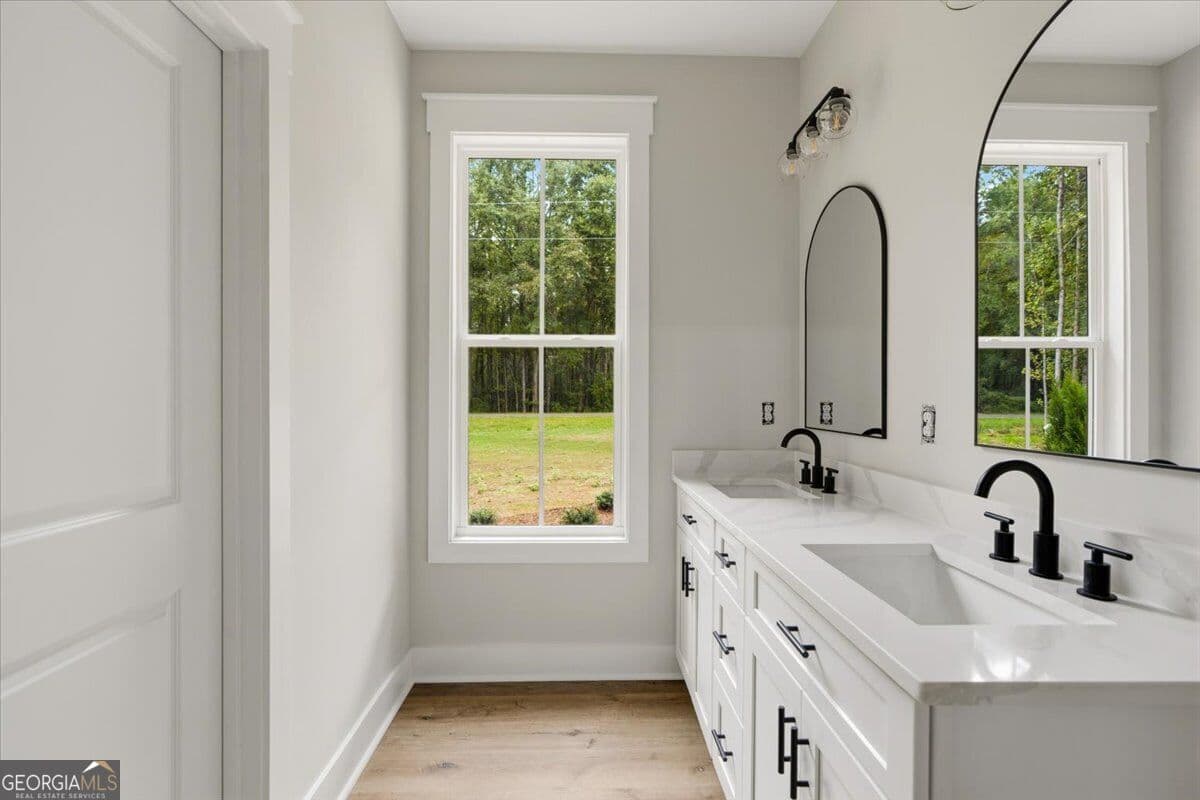 4 bedroom, 3.5 bathroom, 2,400 sq ft single family residence for sale at 36 Rock Quarry Road, Yatesville, GA 31097 — photo 8