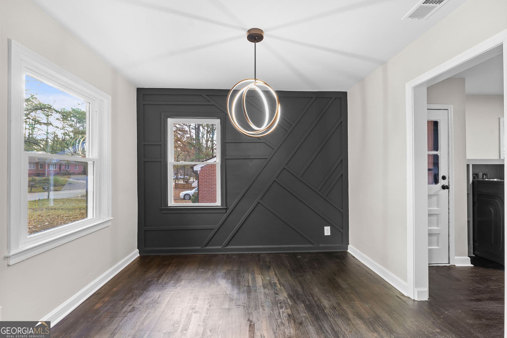 3 bedroom, 1 bathroom, 1,101 sq ft single family residence for rent at 2533 Plantation Drive, East Point, GA 30344 for $2,750 a month — photo 9