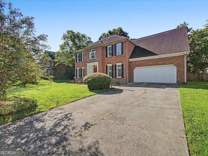 4 bedroom, 3.5 bathroom, 2,691 sq ft single family residence for sale at 2007 Sheffield Place, Dalton, GA 30720 — photo 2