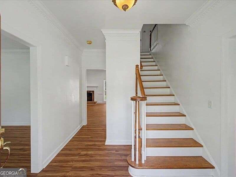4 bedroom, 3.5 bathroom, 2,691 sq ft single family residence for sale at 2007 Sheffield Place, Dalton, GA 30720 — photo 8