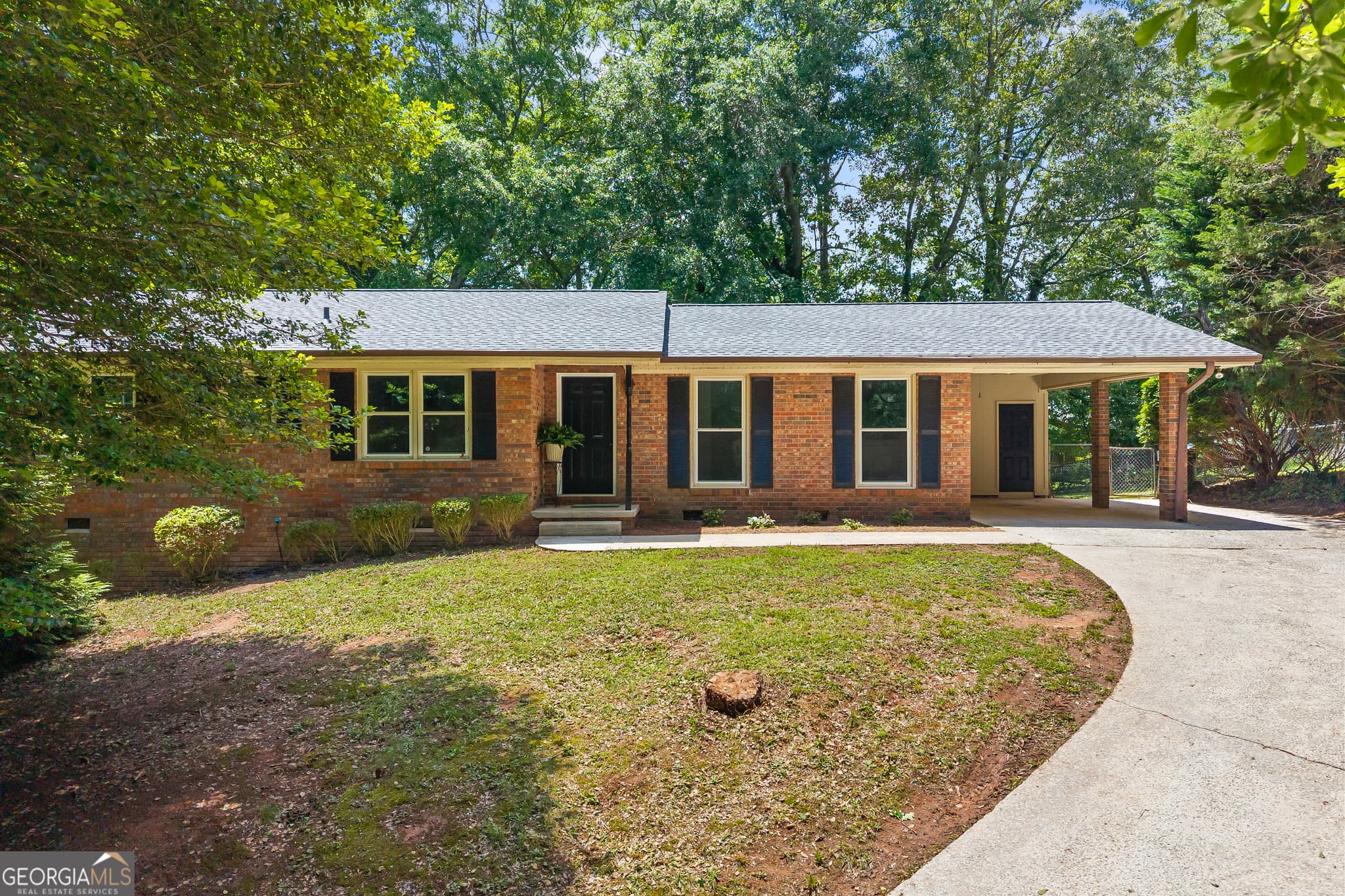 3 bedroom, 2 bathroom, 1,610 sq ft single family residence sold at 258 Pebble Creek Drive, Toccoa, GA 30577