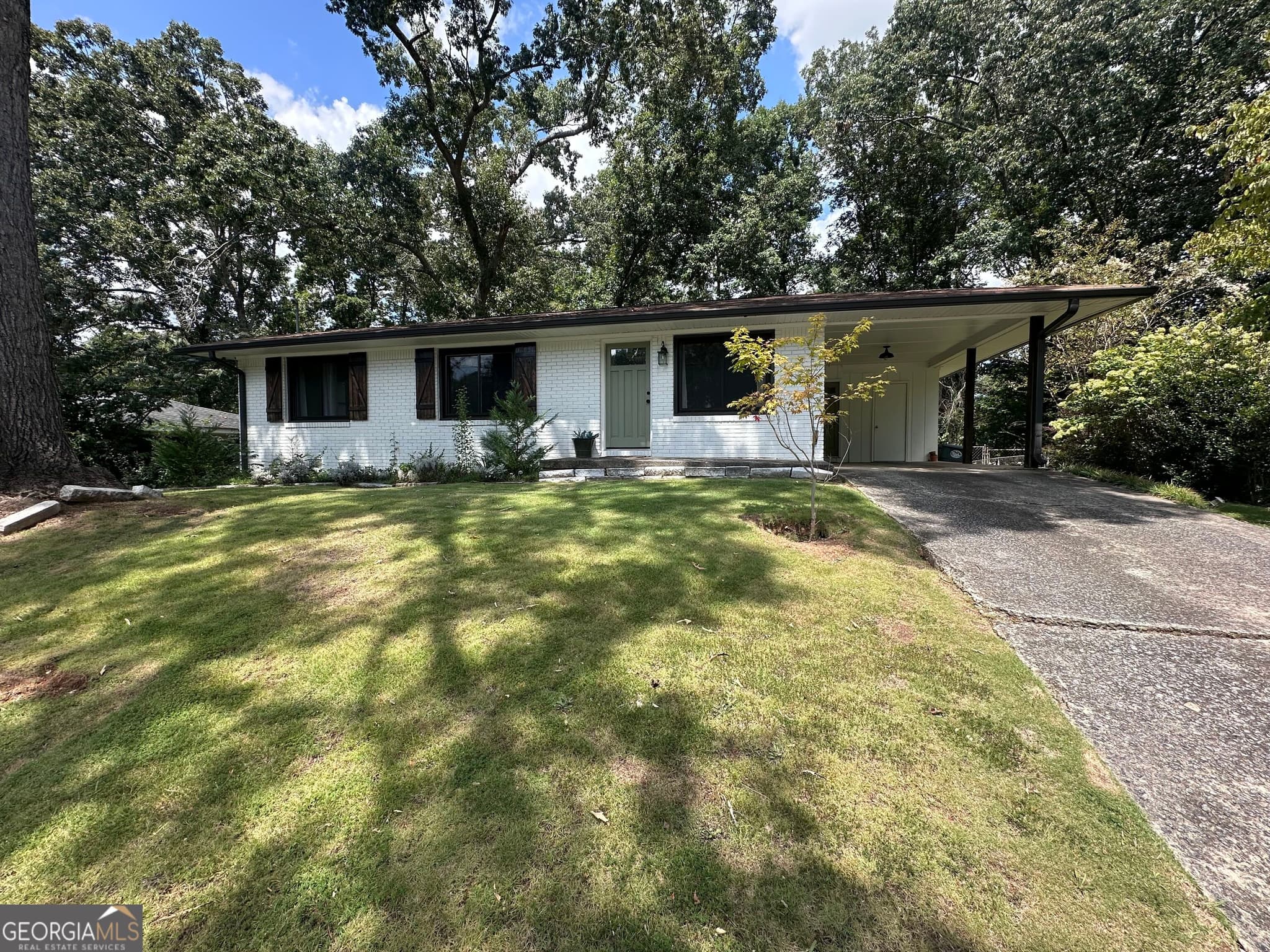3 bedroom, 1.5 bathroom, 1,358 sq ft single family residence for rent at 2498 Lakewood Drive, Kennesaw, GA 30152 for $2,300 a month — photo 3