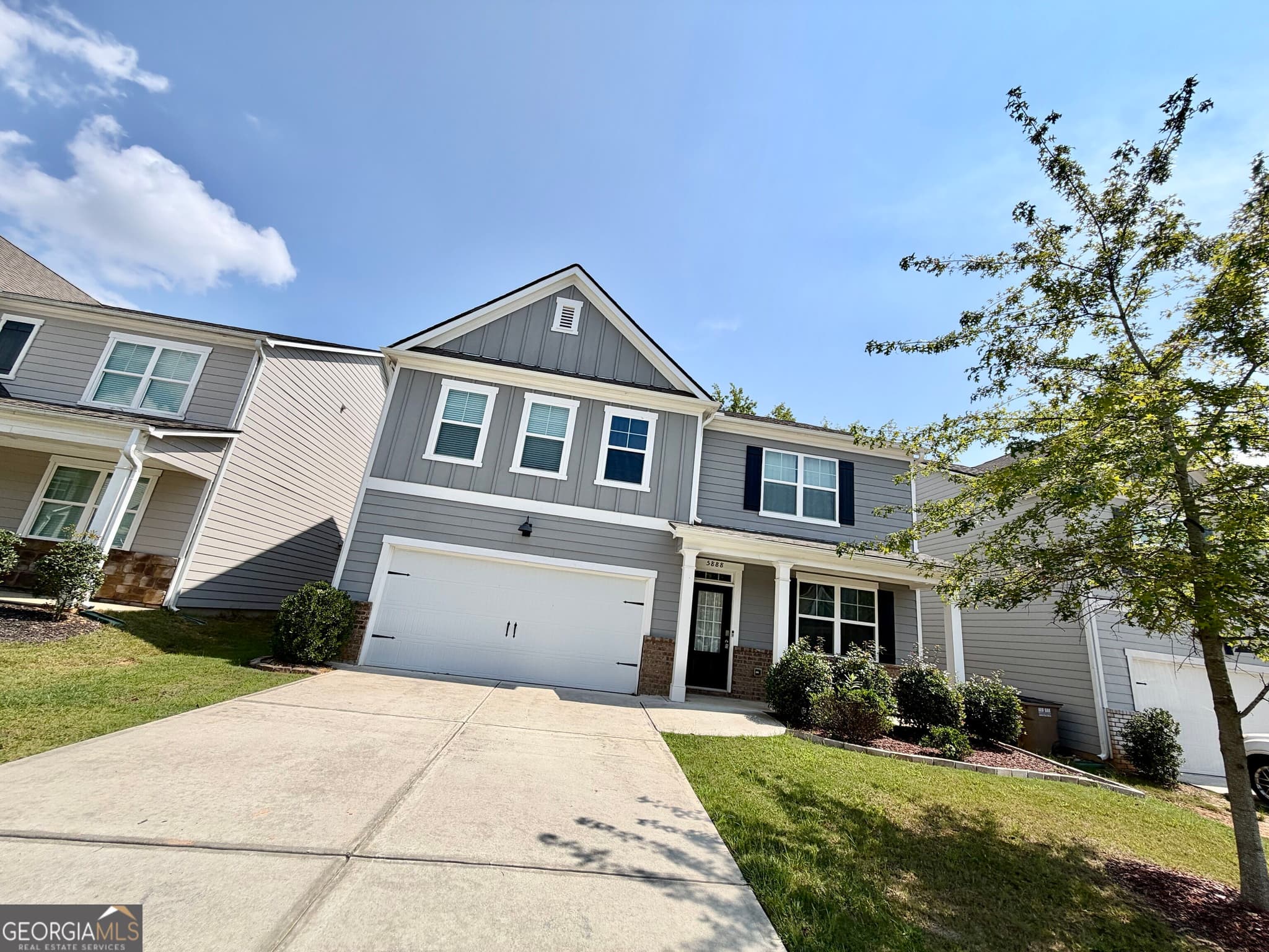 5 bedroom, 3 bathroom, 2,788 sq ft single family residence for rent at 5888 Screech Owl Drive, Flowery Branch, GA 30542 for $2,400 a month — photo 1 of 1