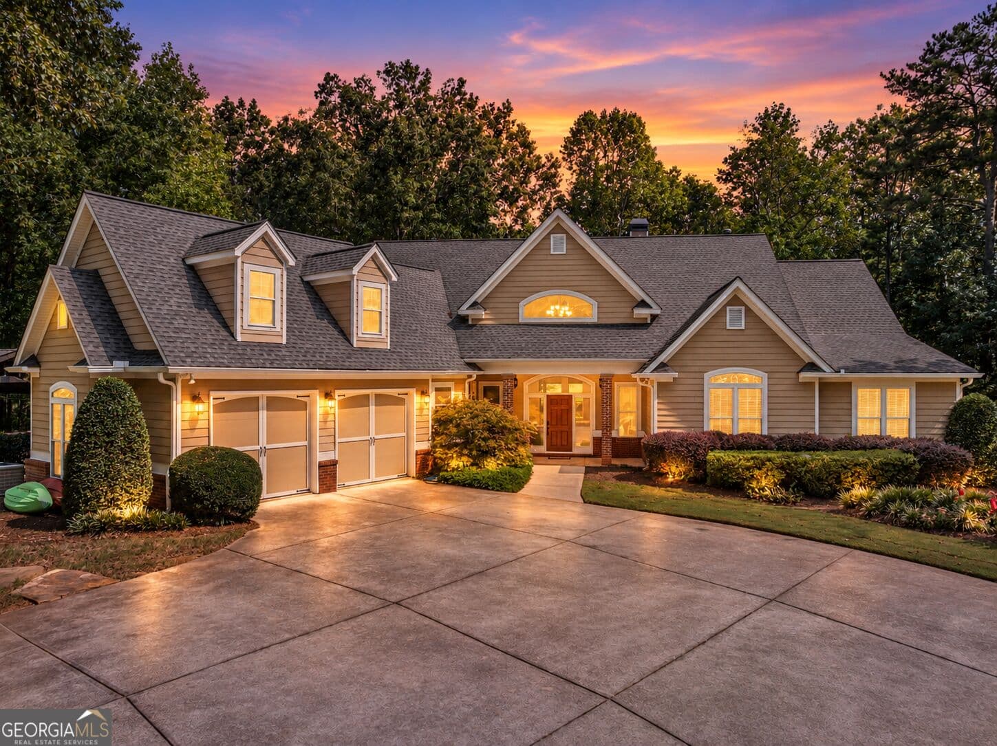 5 bedroom, 4 bathroom, 3,067 sq ft single family residence for sale at 357 Birchwood Drive, Clarkesville, GA 30523 — photo 2