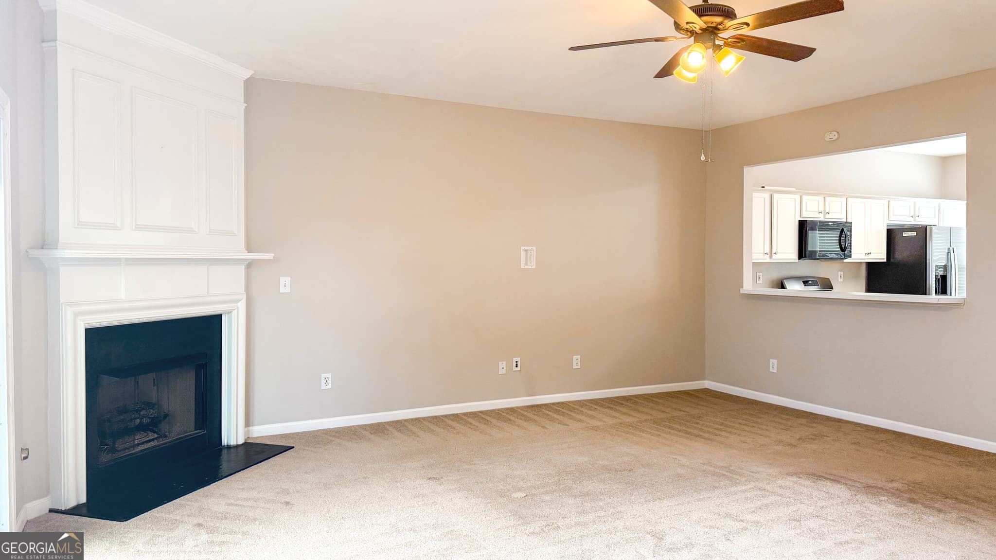 3 bedroom, 3 bathroom, 1,902 sq ft townhouse for sale at 4014 Howell Park Road, Duluth, GA 30096 — photo 5