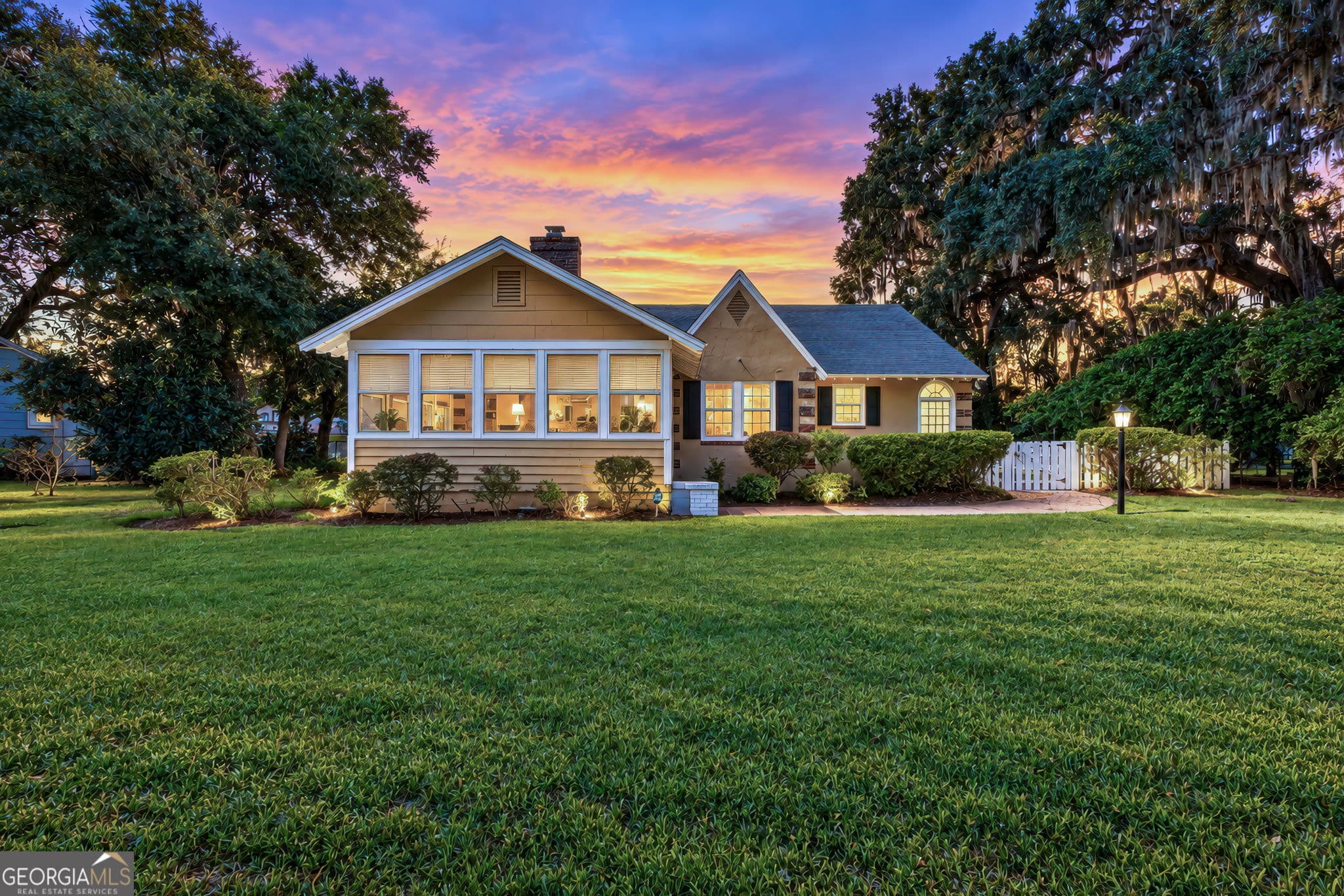 4 bedroom, 2 bathroom, 1,631 sq ft single family residence for sale at 607 Norris Street, St. Marys, GA 31558